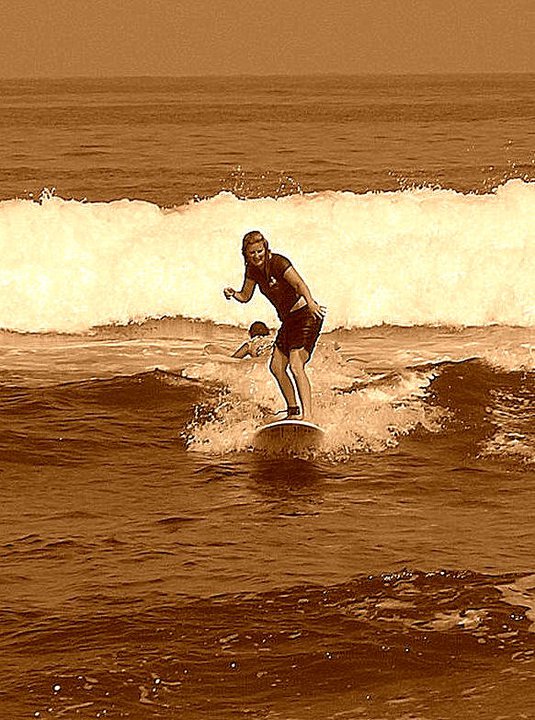 Surfing Kaahaluu Break Kona, HI